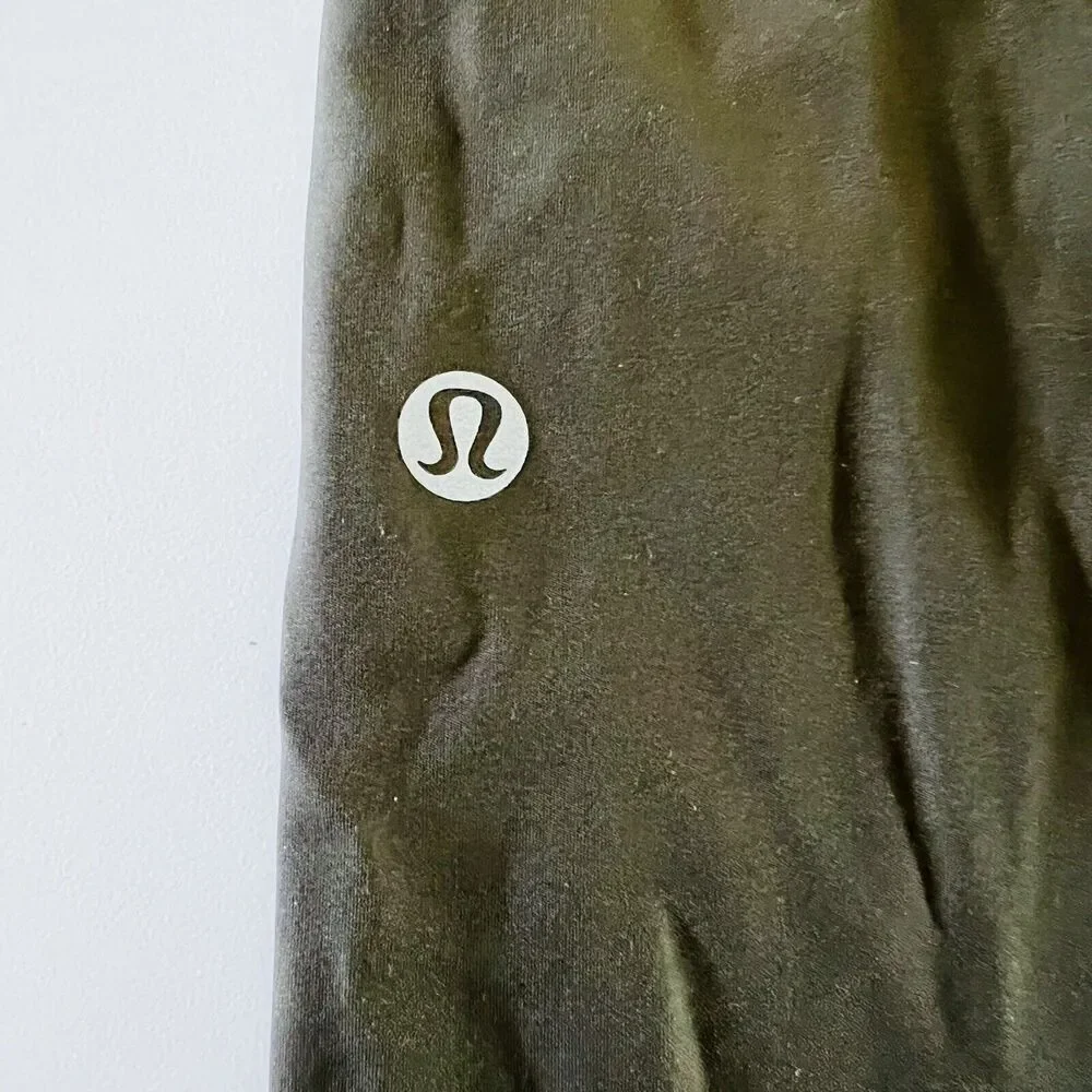 LULULEMON ATHLETICA Solid Dark Olive F & F HR Crop 19